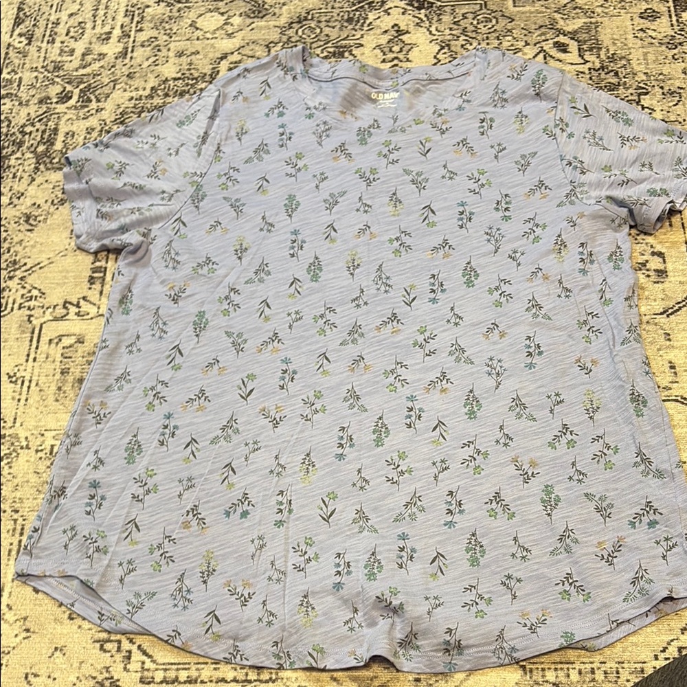 Old Navy Everywear Floral Medium Tshirt